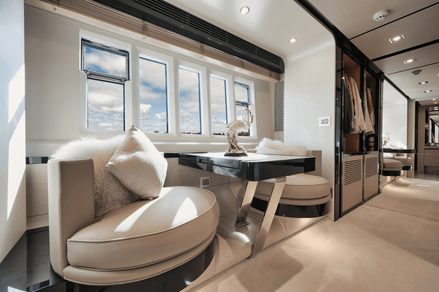 2017 Azimut
                                                             80 FLYBRIDGE Image Thumbnail #44