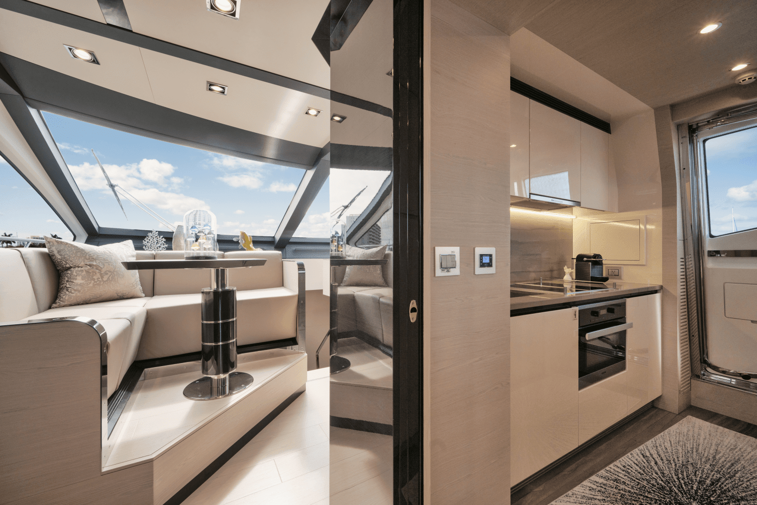 2017 Azimut
                                                             80 FLYBRIDGE Image Thumbnail #31