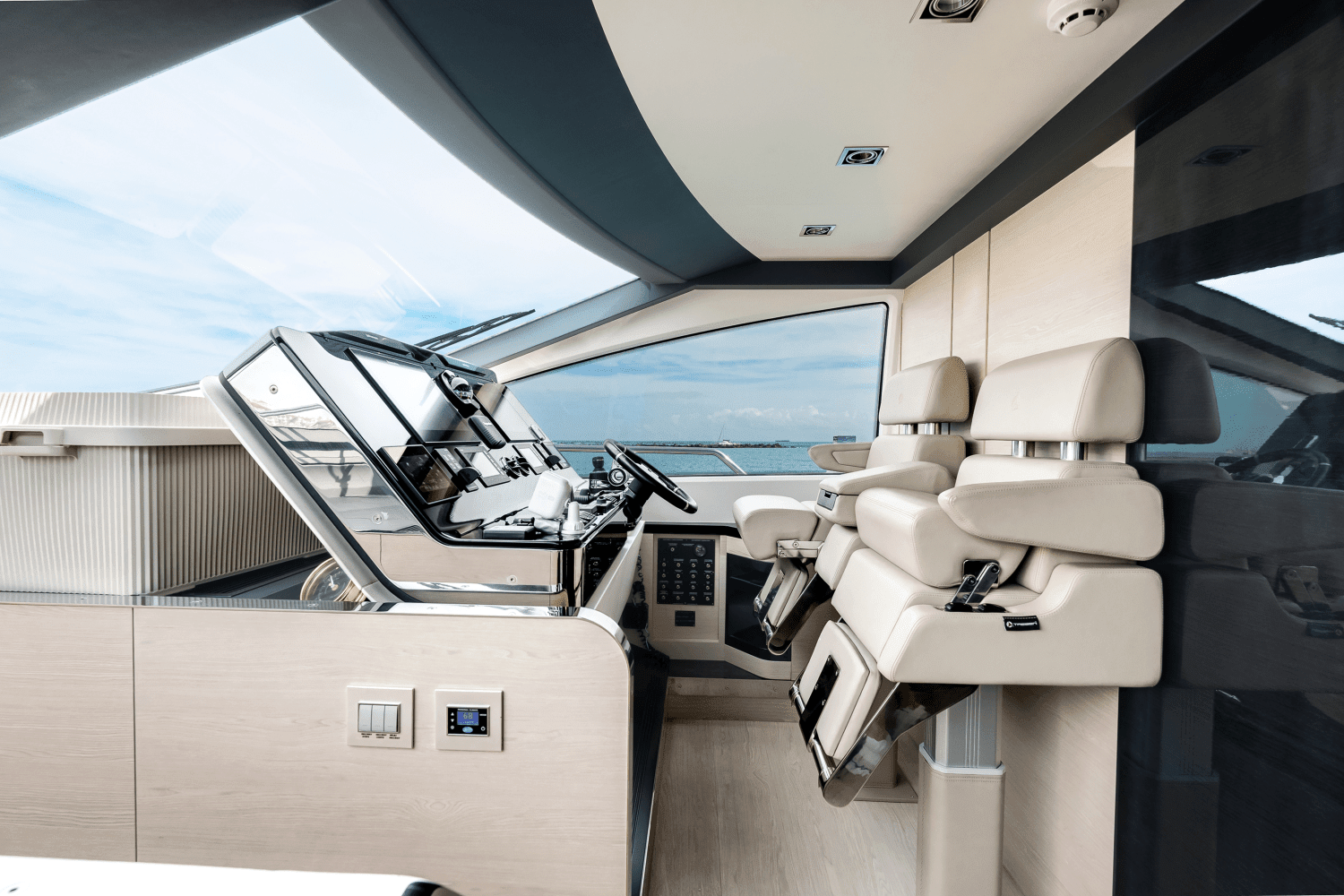 2017 Azimut 80 FLYBRIDGE Image Thumbnail #35