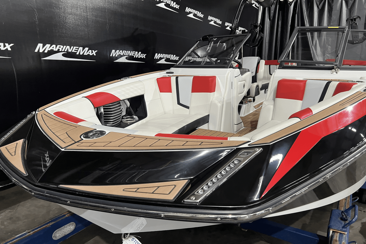 Thumbnail 2 for 2018 Nautique Super Air Nautique G25