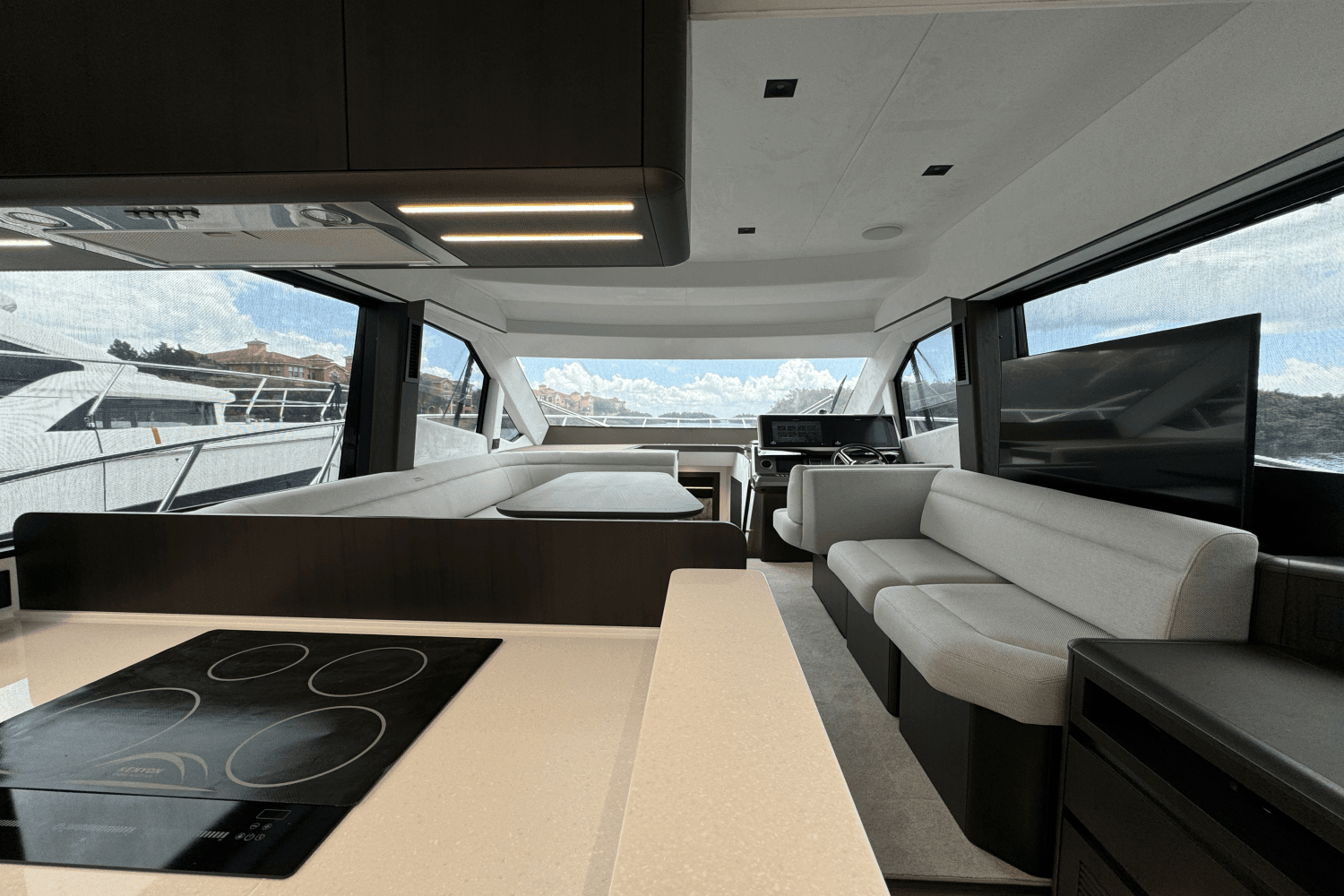 2024 Galeon 500 FLY Image Thumbnail #22