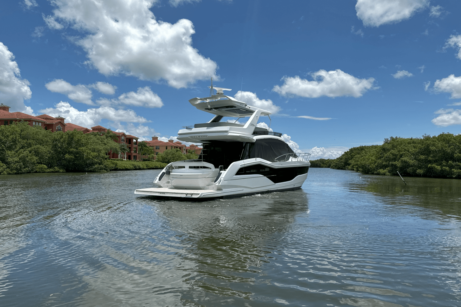 2024 Galeon 500 FLY Image Thumbnail #12