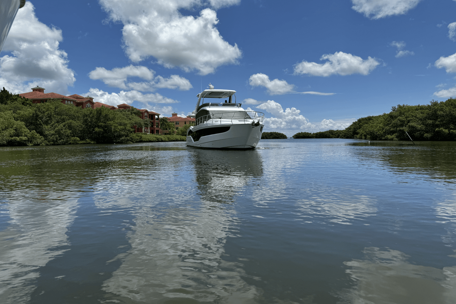 2024 Galeon 500 FLY Image Thumbnail #4