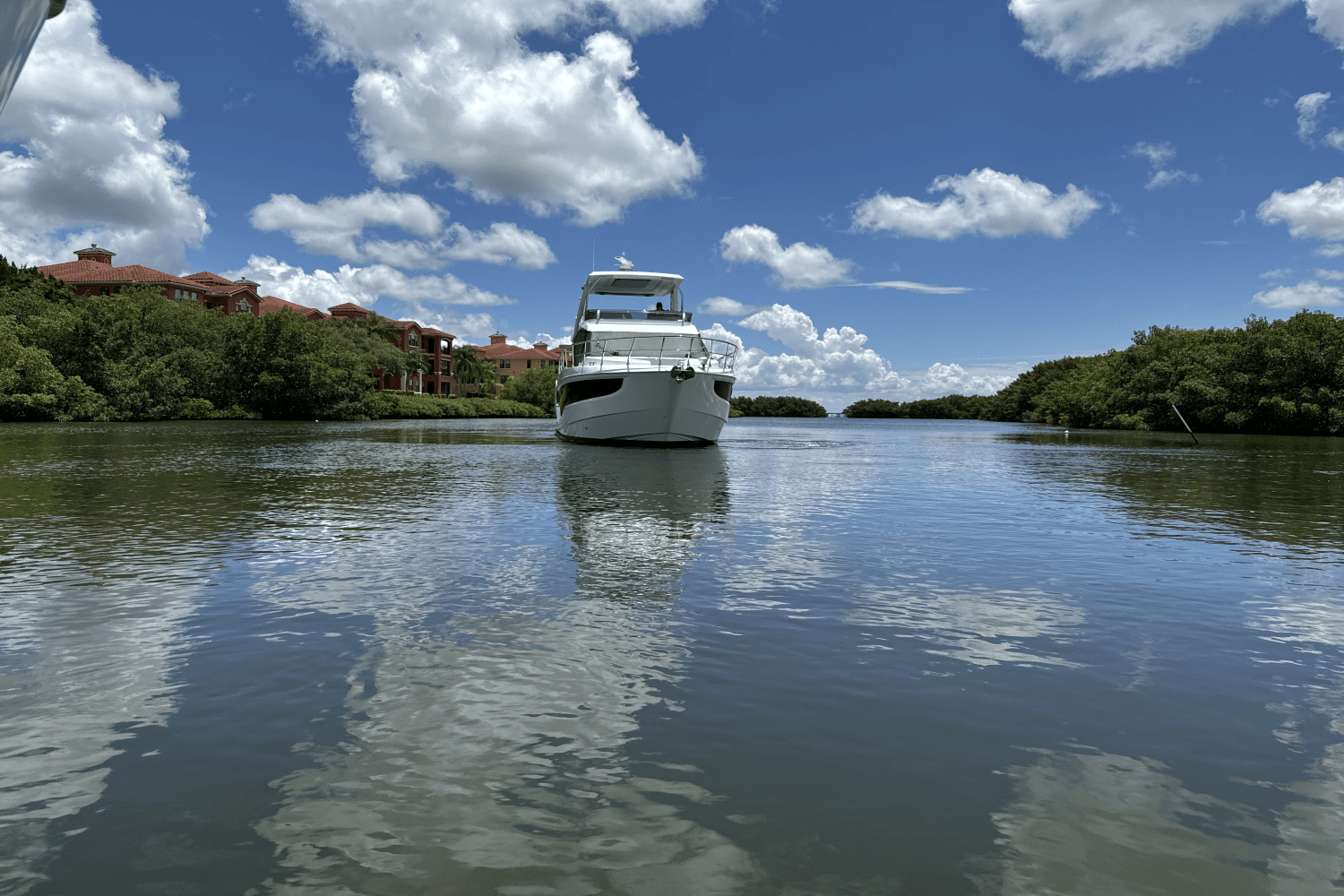 2024 Galeon 500 FLY Image Thumbnail #8