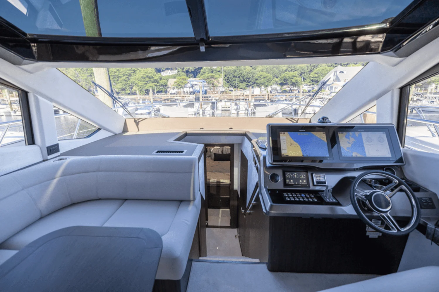 2025 Galeon 510 SKY Image Thumbnail #27
