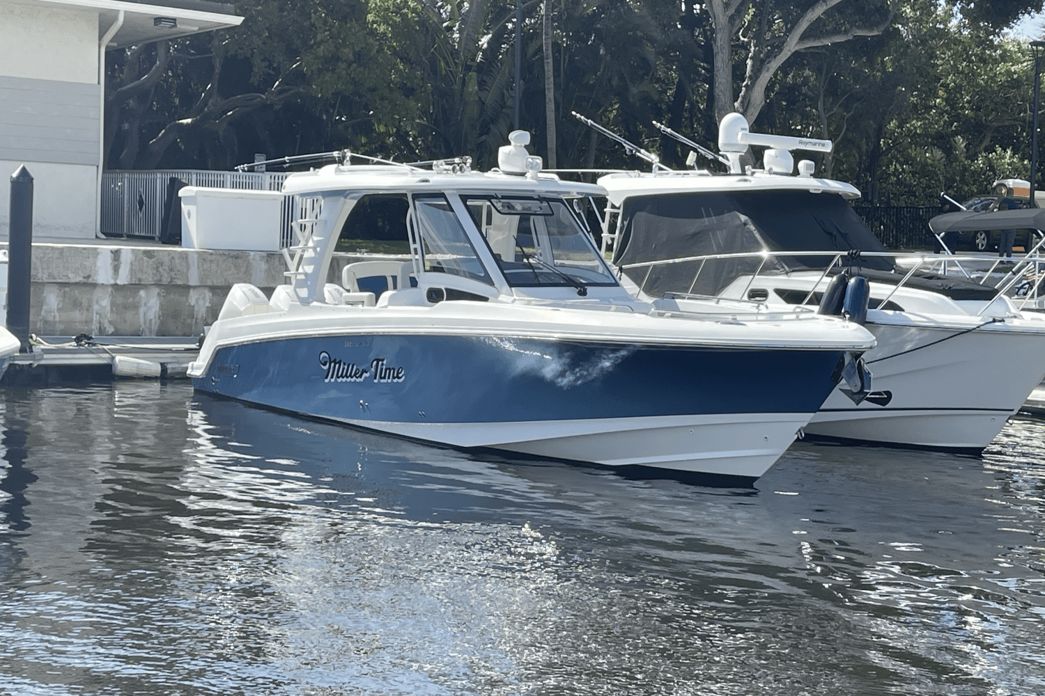 2021 Boston Whaler 350 REALM Image Thumbnail #0