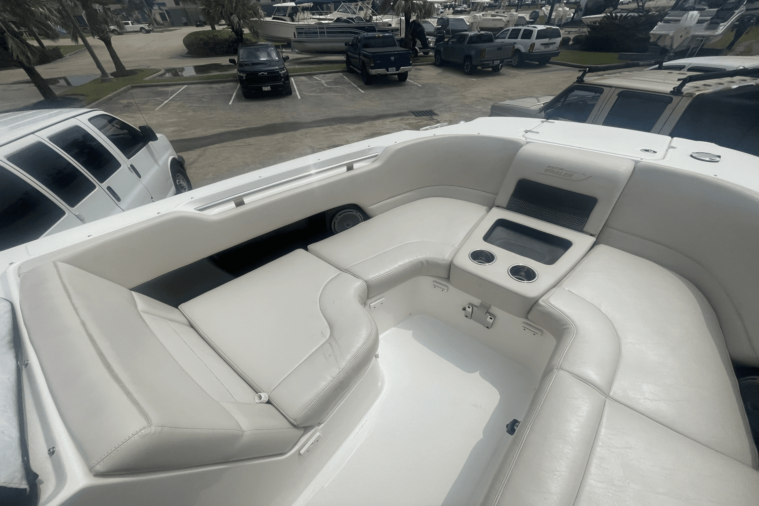 2018 Boston Whaler 270 VANTAGE Image Thumbnail #9