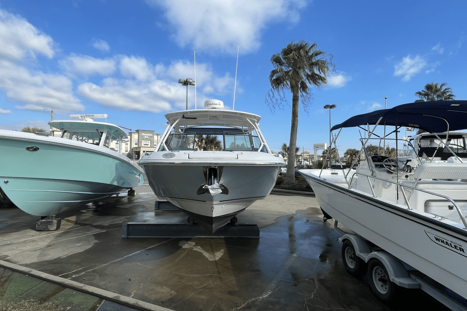 2018 Boston Whaler 270 VANTAGE Image Thumbnail #2