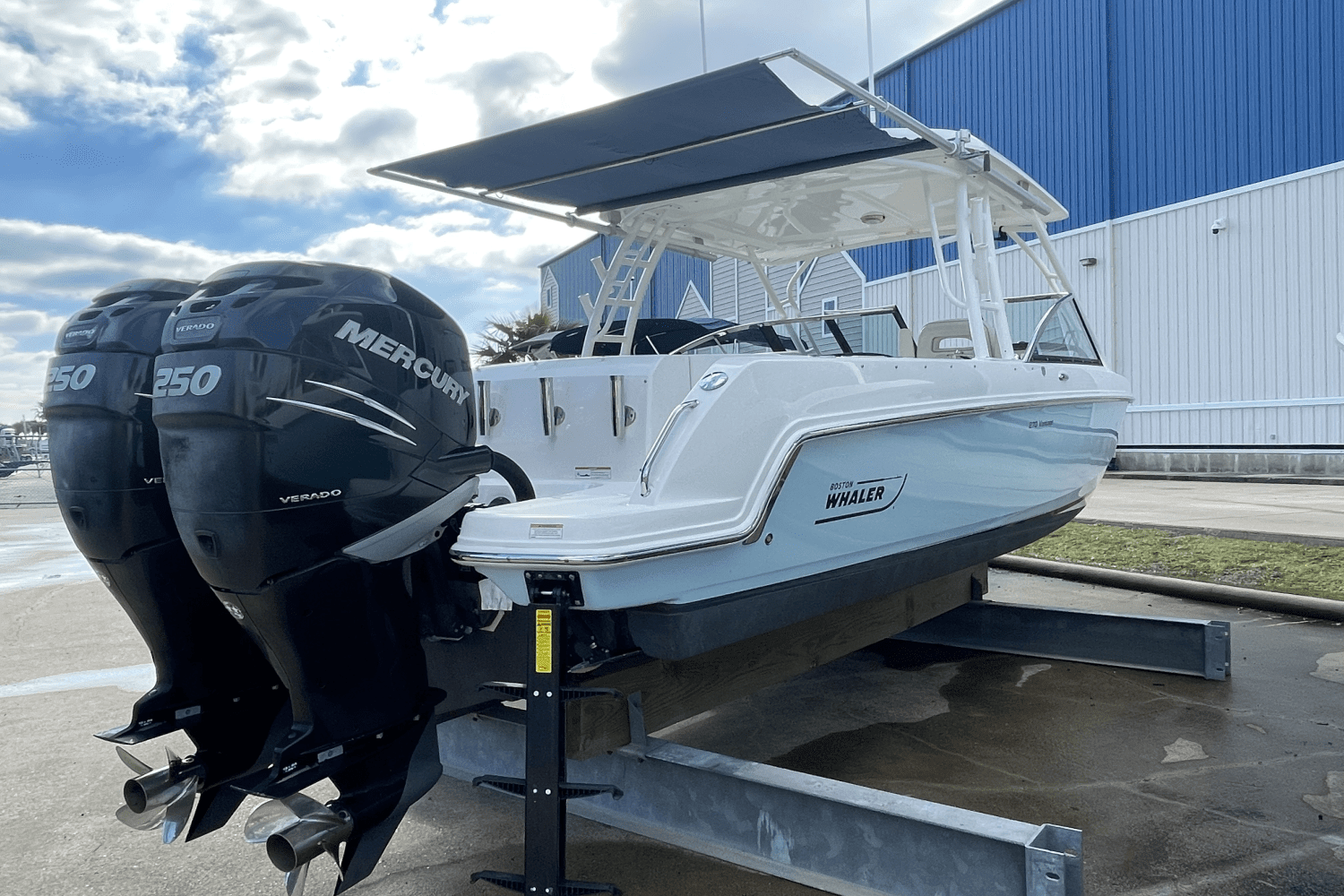 2018 Boston Whaler 270 VANTAGE Image Thumbnail #5