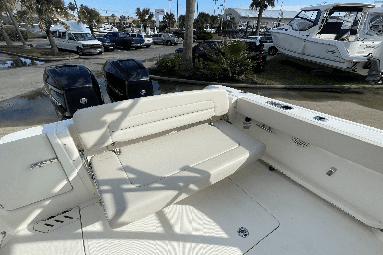 2018 Boston Whaler 270 VANTAGE Image Thumbnail #24