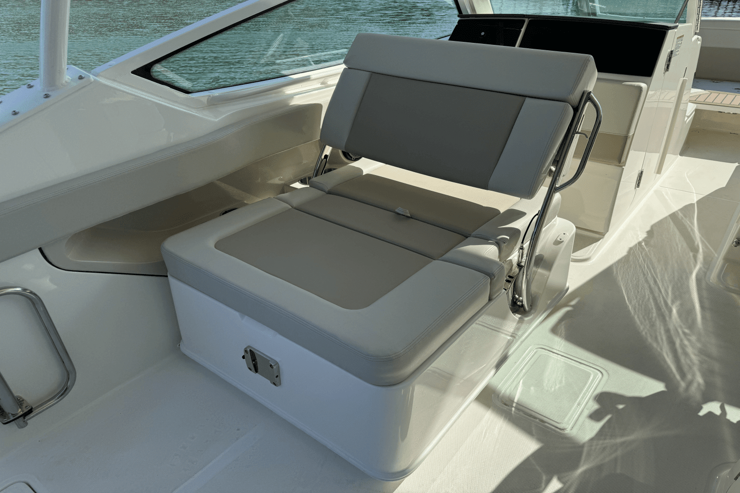 2024 Boston Whaler 280 Vantage Image Thumbnail #34