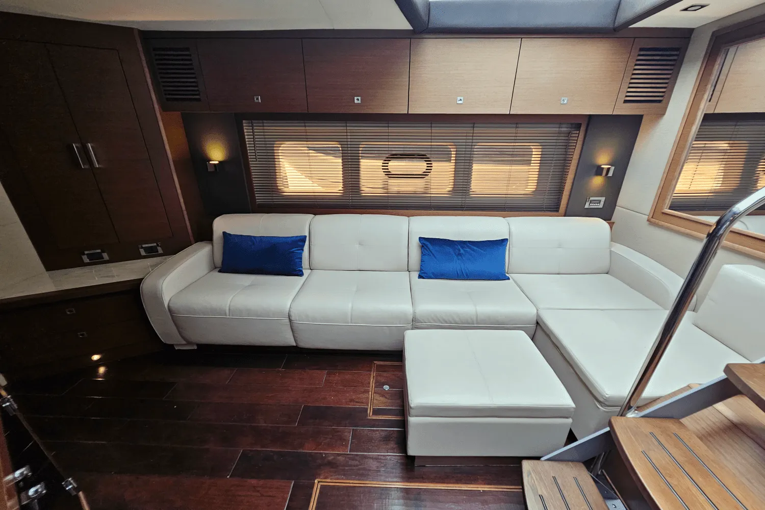 2016 Sea Ray 510 SUNDANCER Image Thumbnail #47