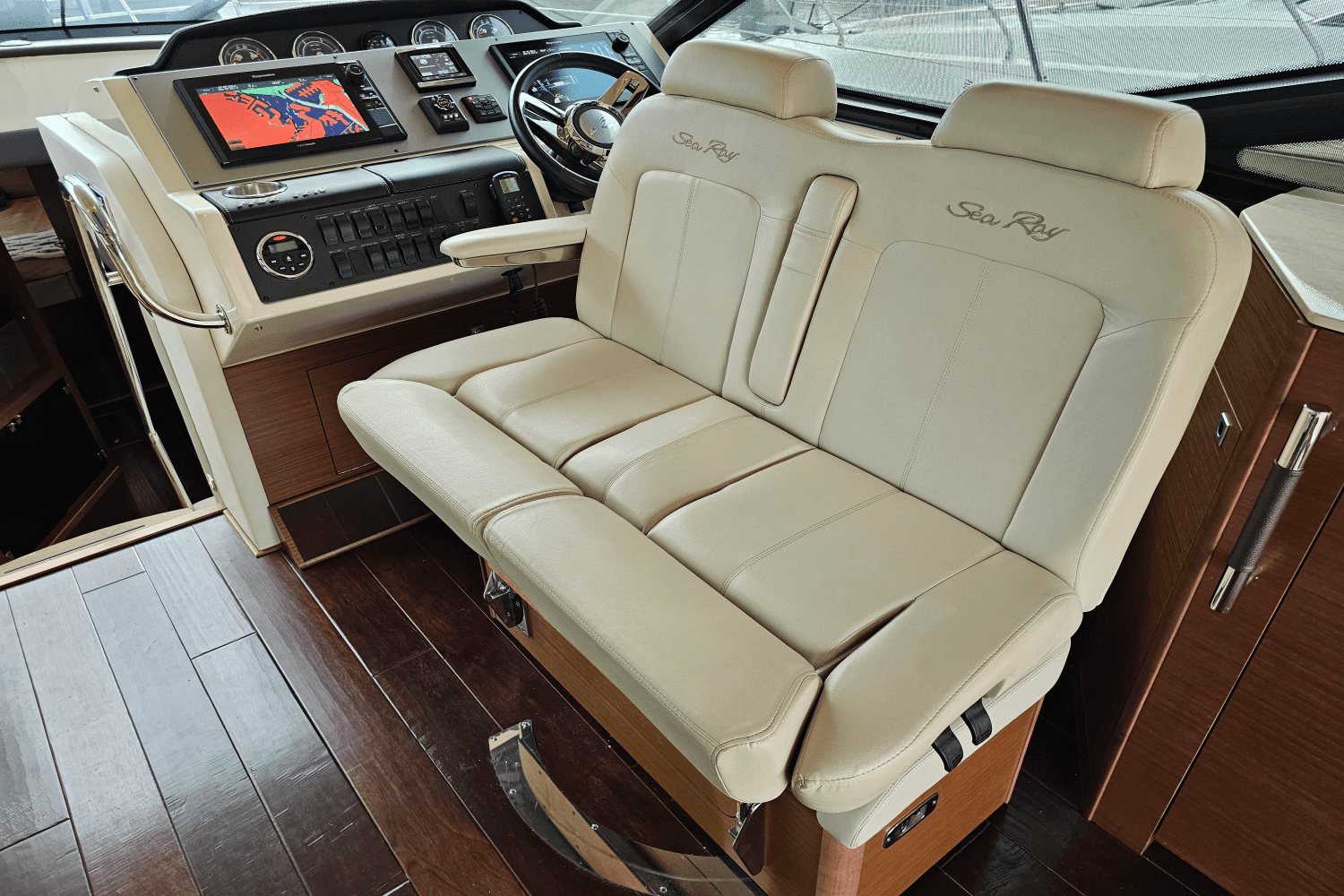 2016 Sea Ray
                                                             510 SUNDANCER Image Thumbnail #62