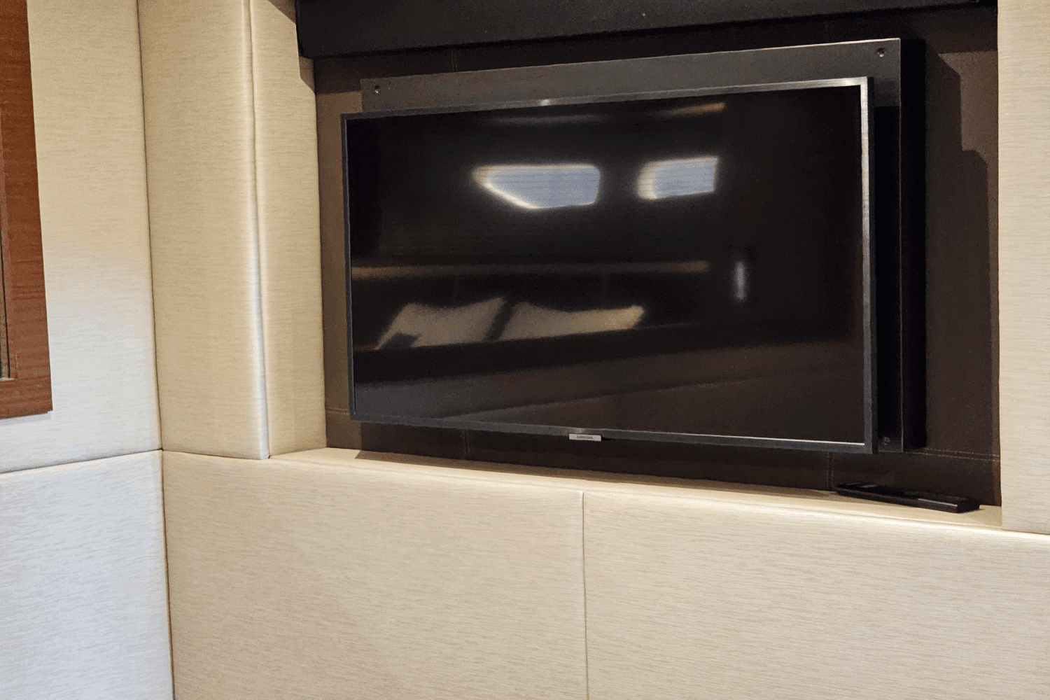 2016 Sea Ray
                                                             510 SUNDANCER Image Thumbnail #60