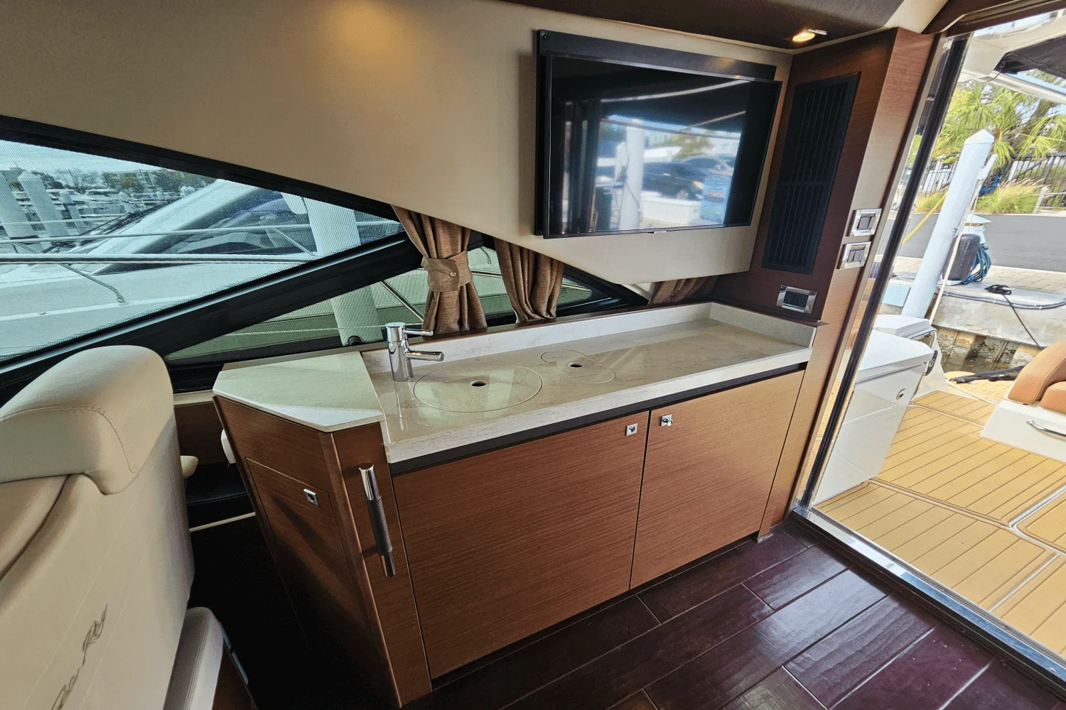 2016 Sea Ray 510 SUNDANCER Image Thumbnail #23