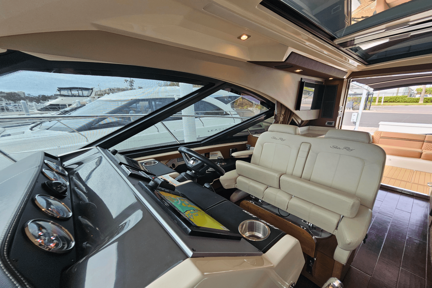 2016 Sea Ray
                                                             510 SUNDANCER Image Thumbnail #36