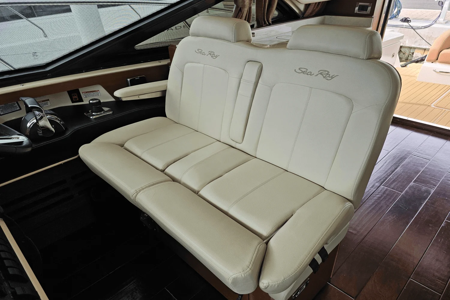 2016 Sea Ray 510 SUNDANCER Image Thumbnail #61