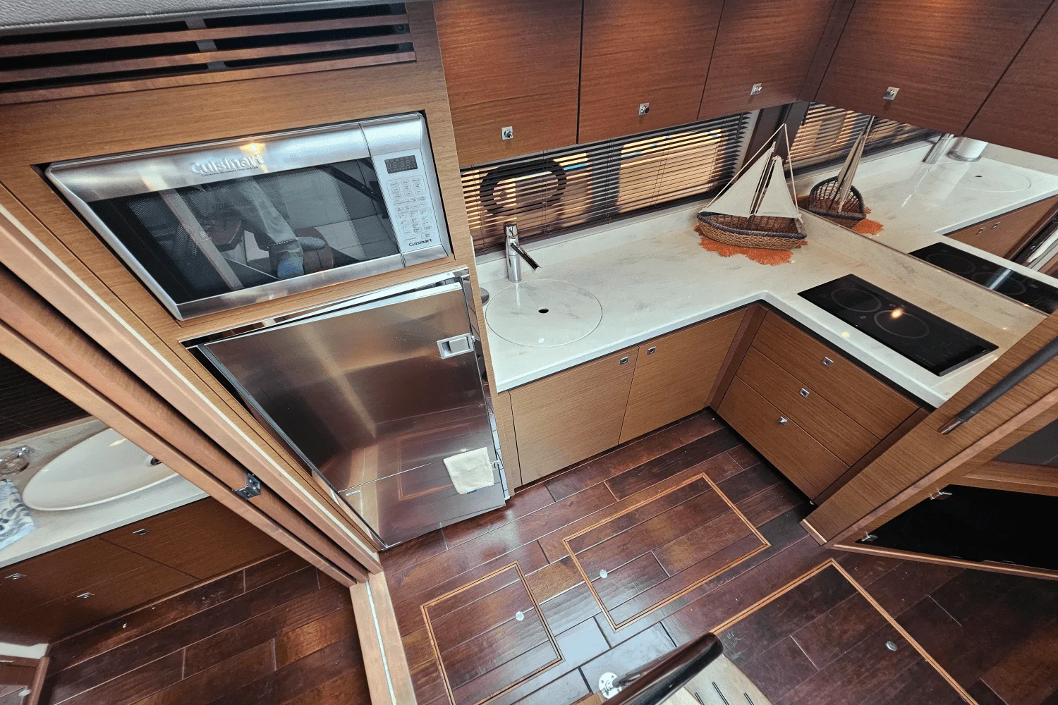 2016 Sea Ray 510 SUNDANCER Image Thumbnail #40