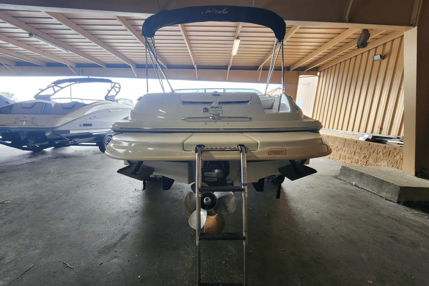 2005 Sea Ray 240 SUNDECK Image Thumbnail #2