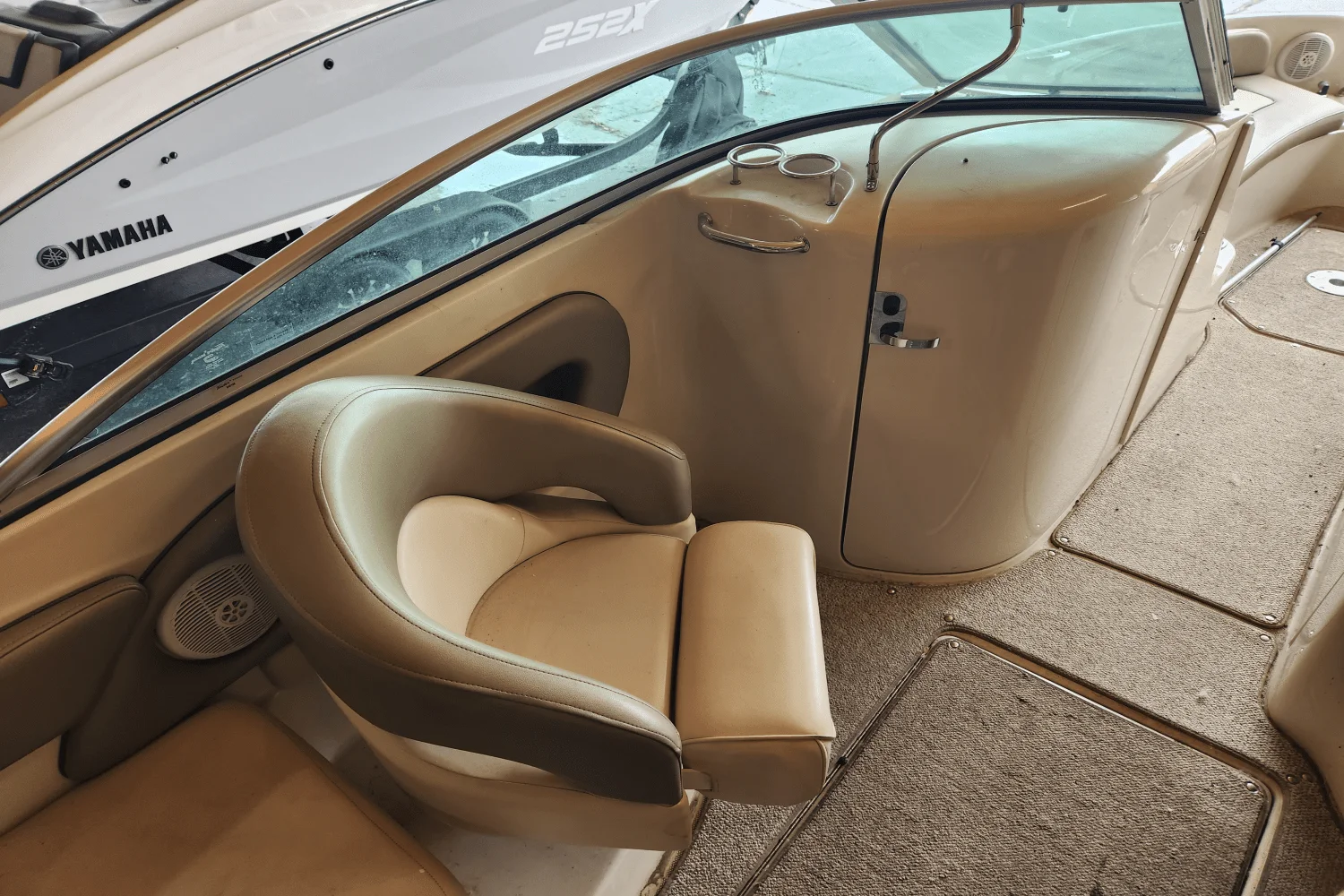 2005 Sea Ray 240 SUNDECK Image Thumbnail #9