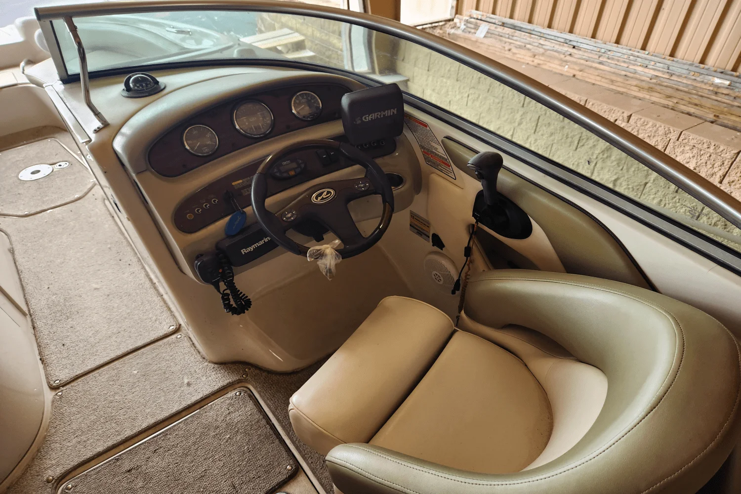 2005 Sea Ray 240 SUNDECK Image Thumbnail #6