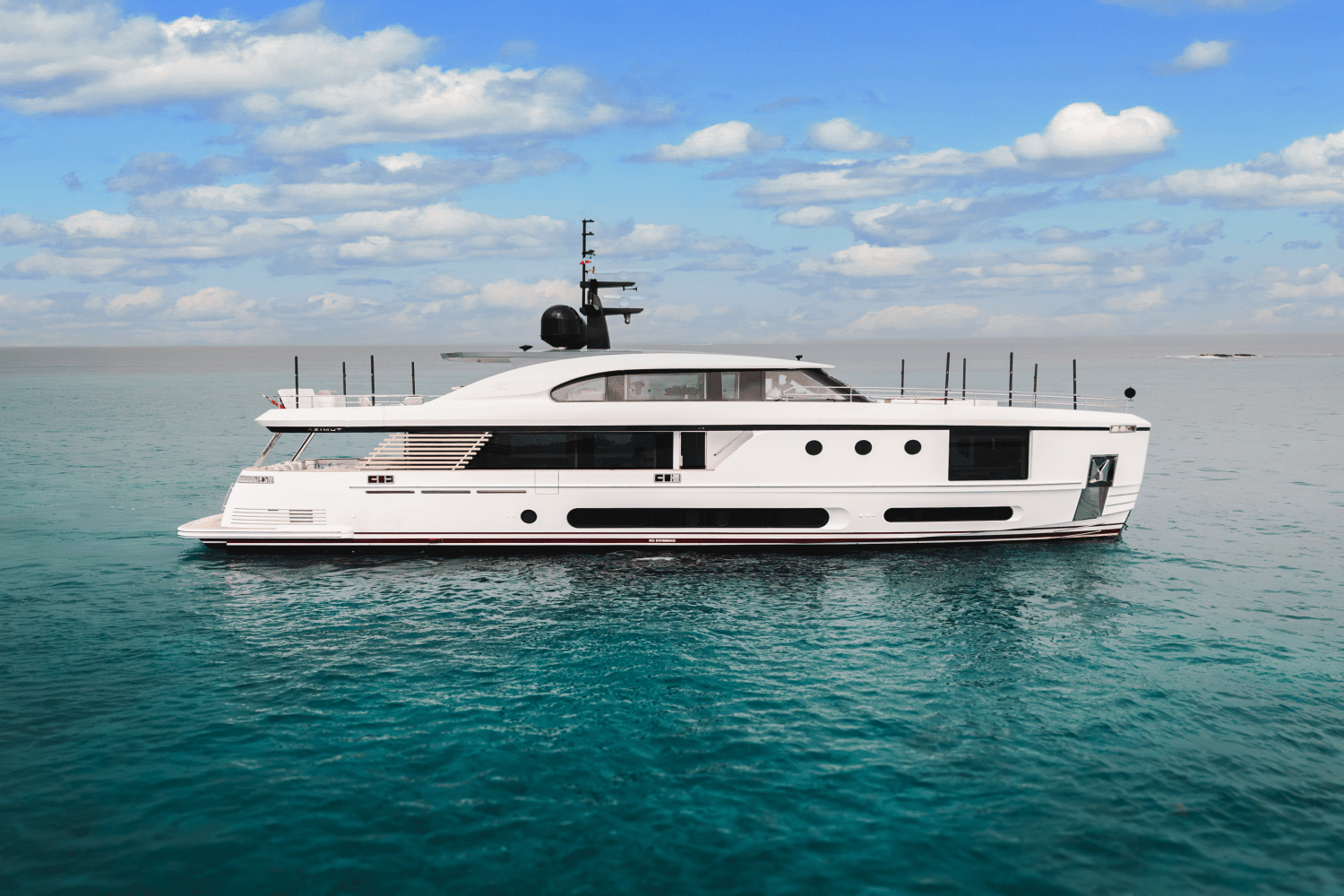 2024 Azimut
                                                             Magellano 30M Image Thumbnail #4