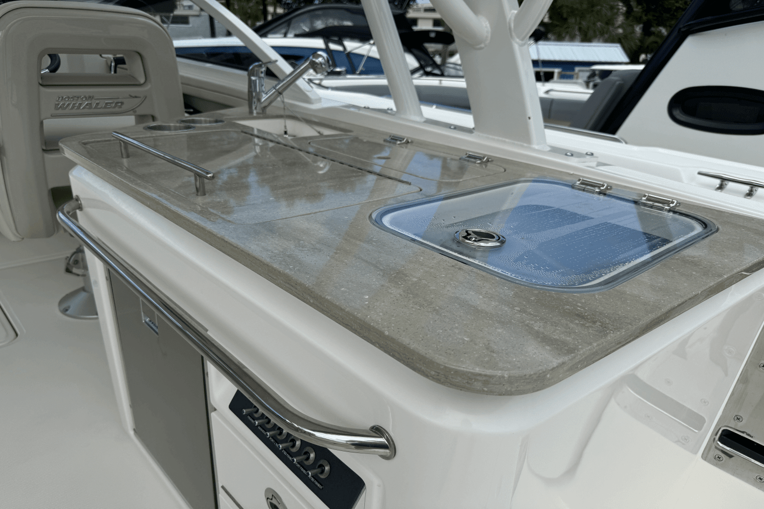 2024 Boston Whaler 320 Vantage Image Thumbnail #24