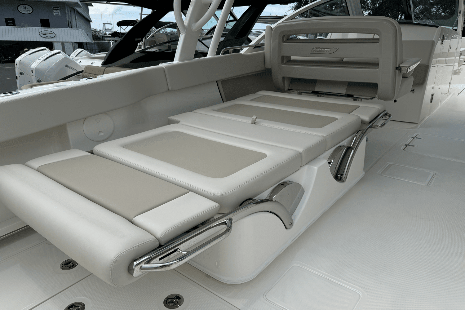 2024 Boston Whaler 320 Vantage Image Thumbnail #20