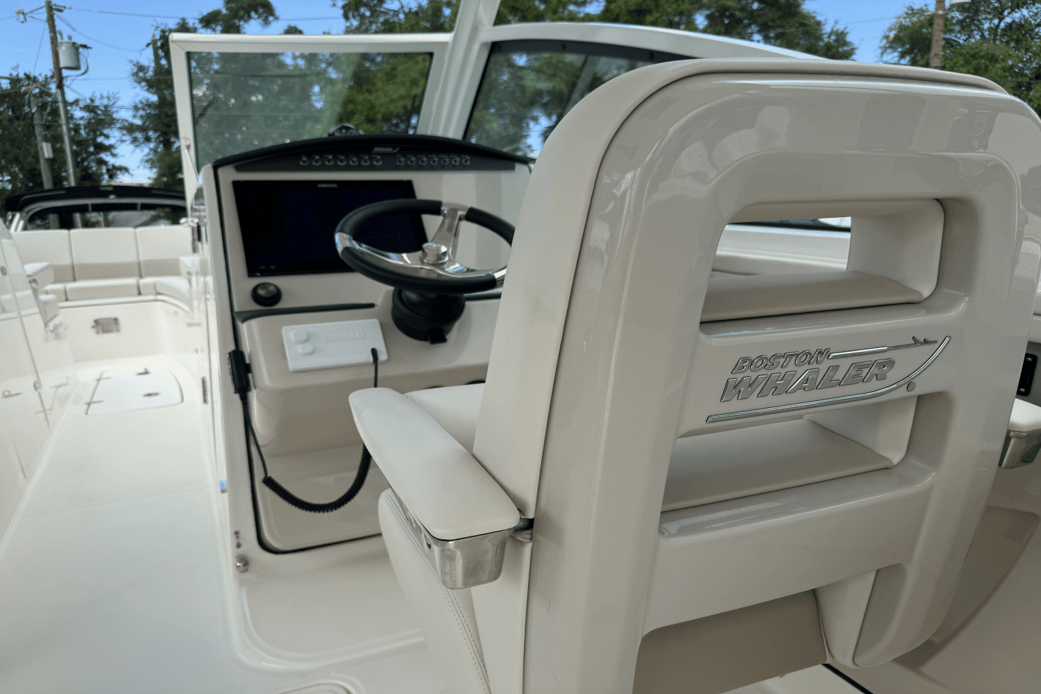 2024 Boston Whaler 320 Vantage Image Thumbnail #33