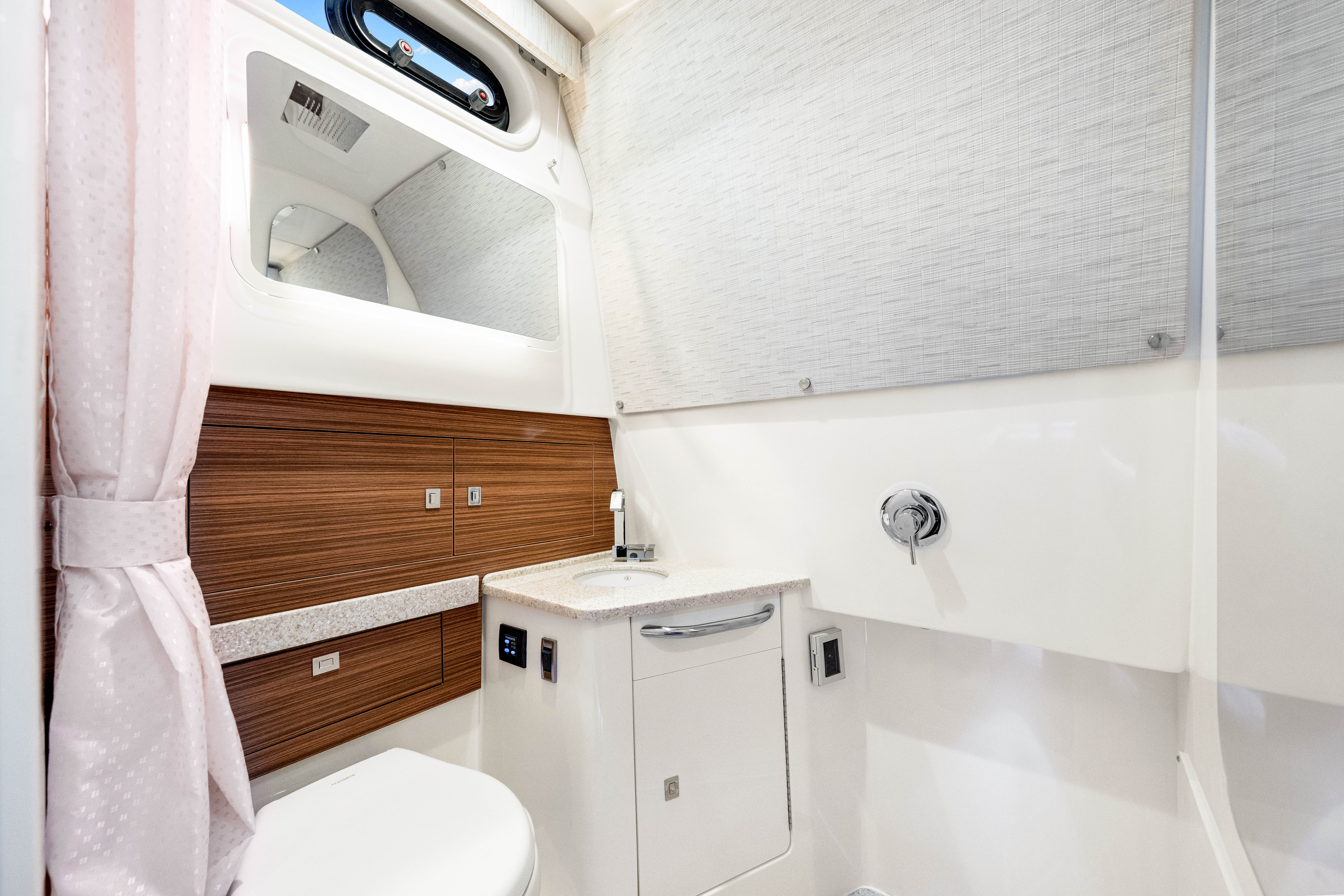 2025 Boston Whaler 420 Outrage Image Thumbnail #72