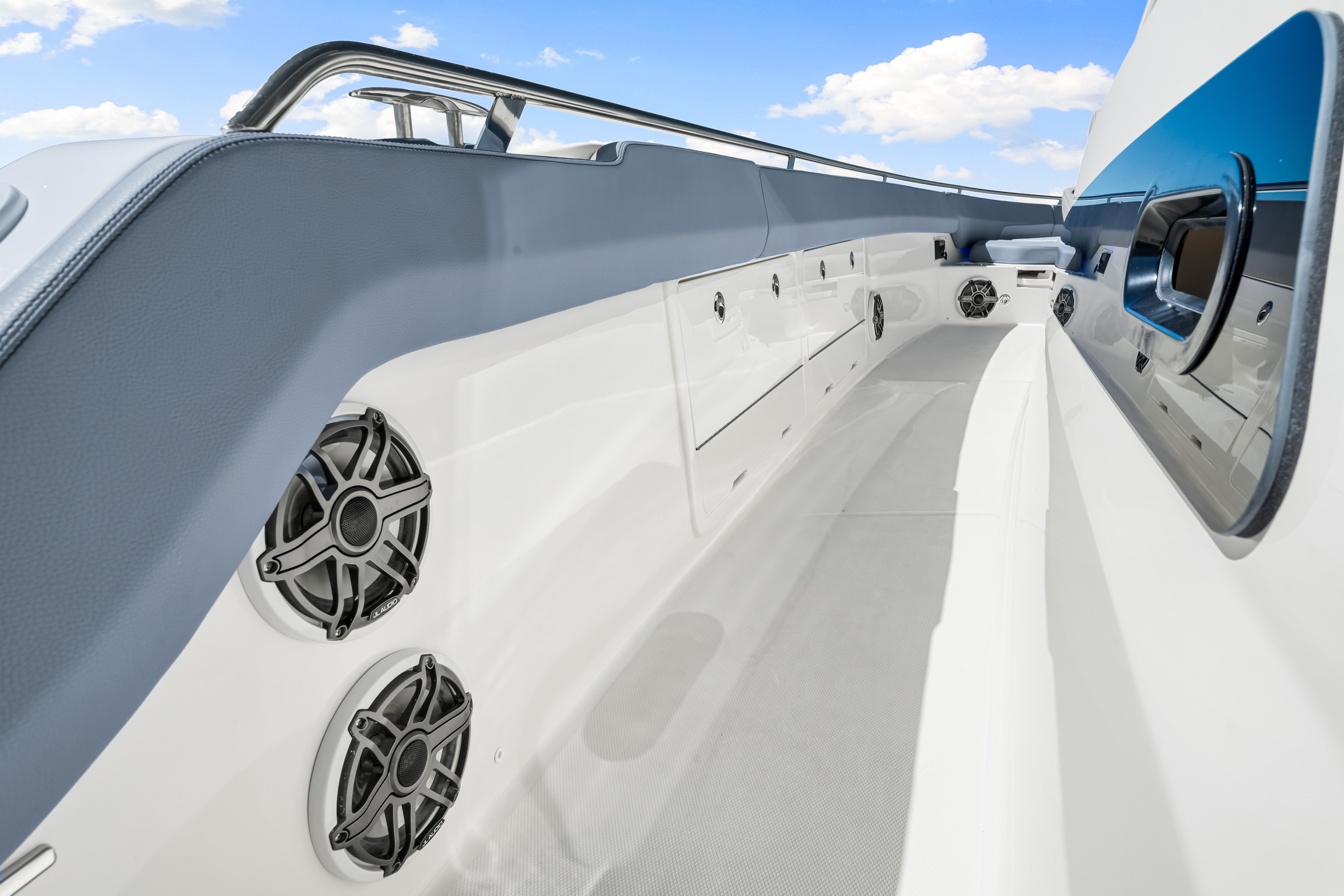 2025 Boston Whaler 420 Outrage Image Thumbnail #65