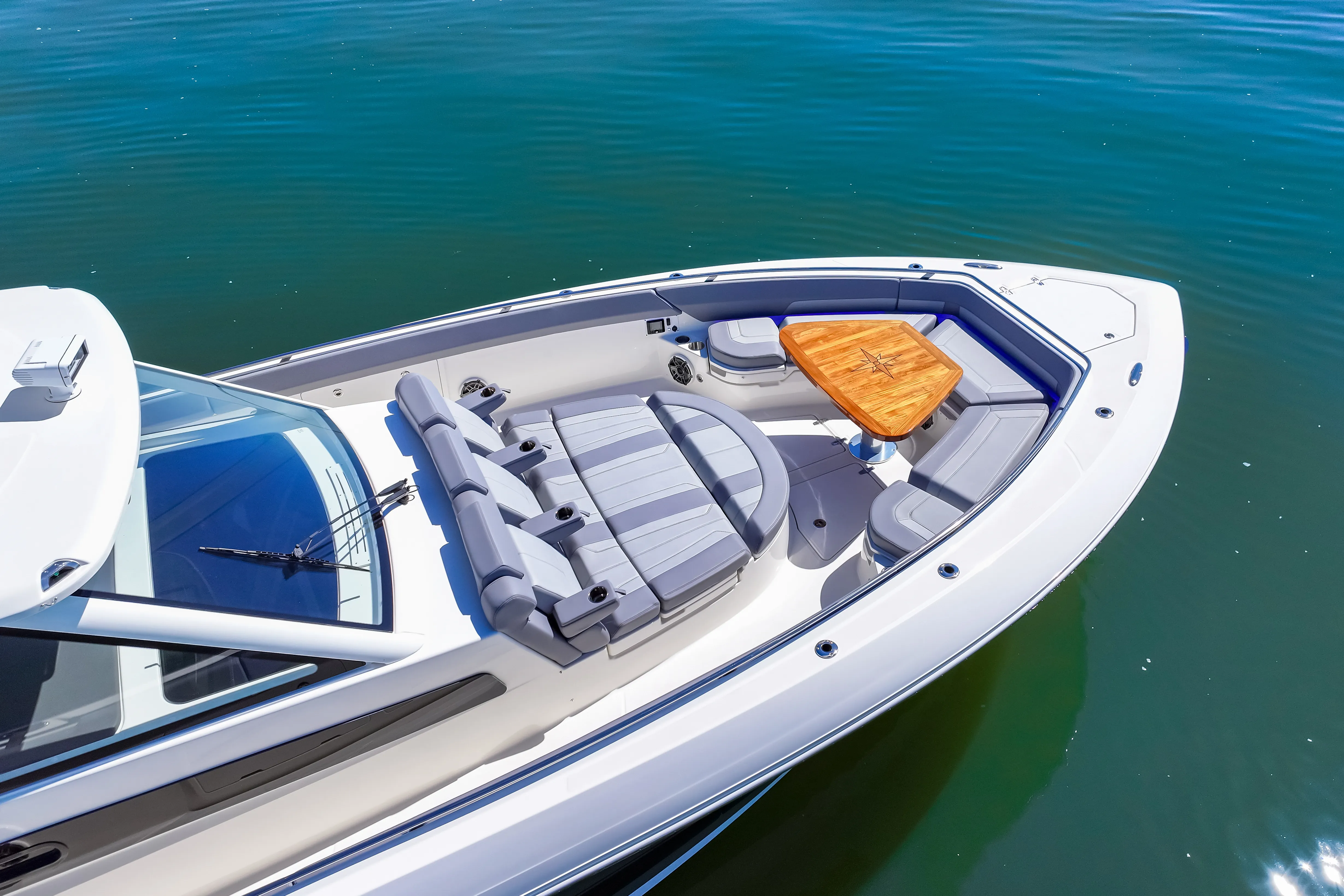 2025 Boston Whaler 420 Outrage Image Thumbnail #18