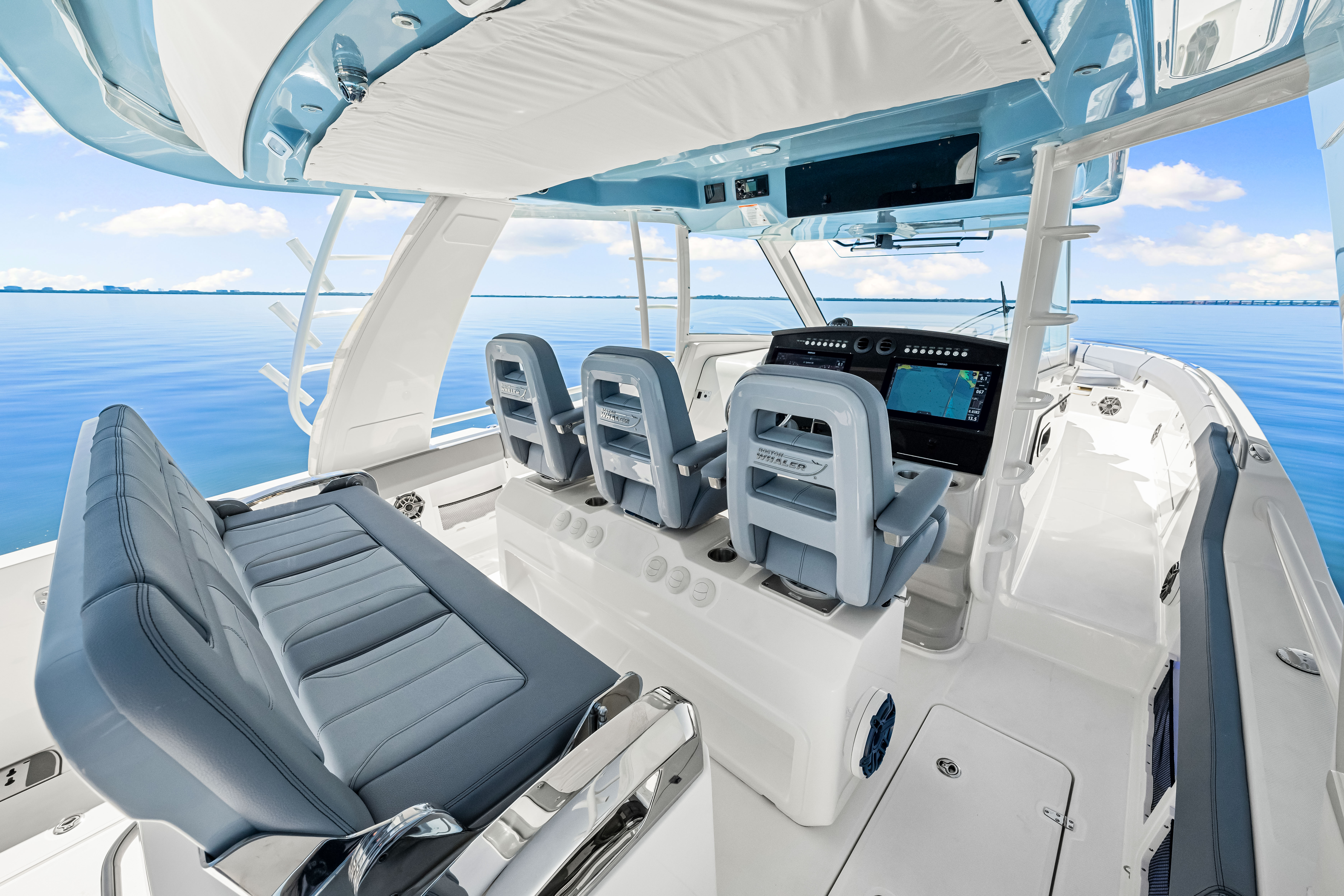 2025 Boston Whaler 420 Outrage Image Thumbnail #46