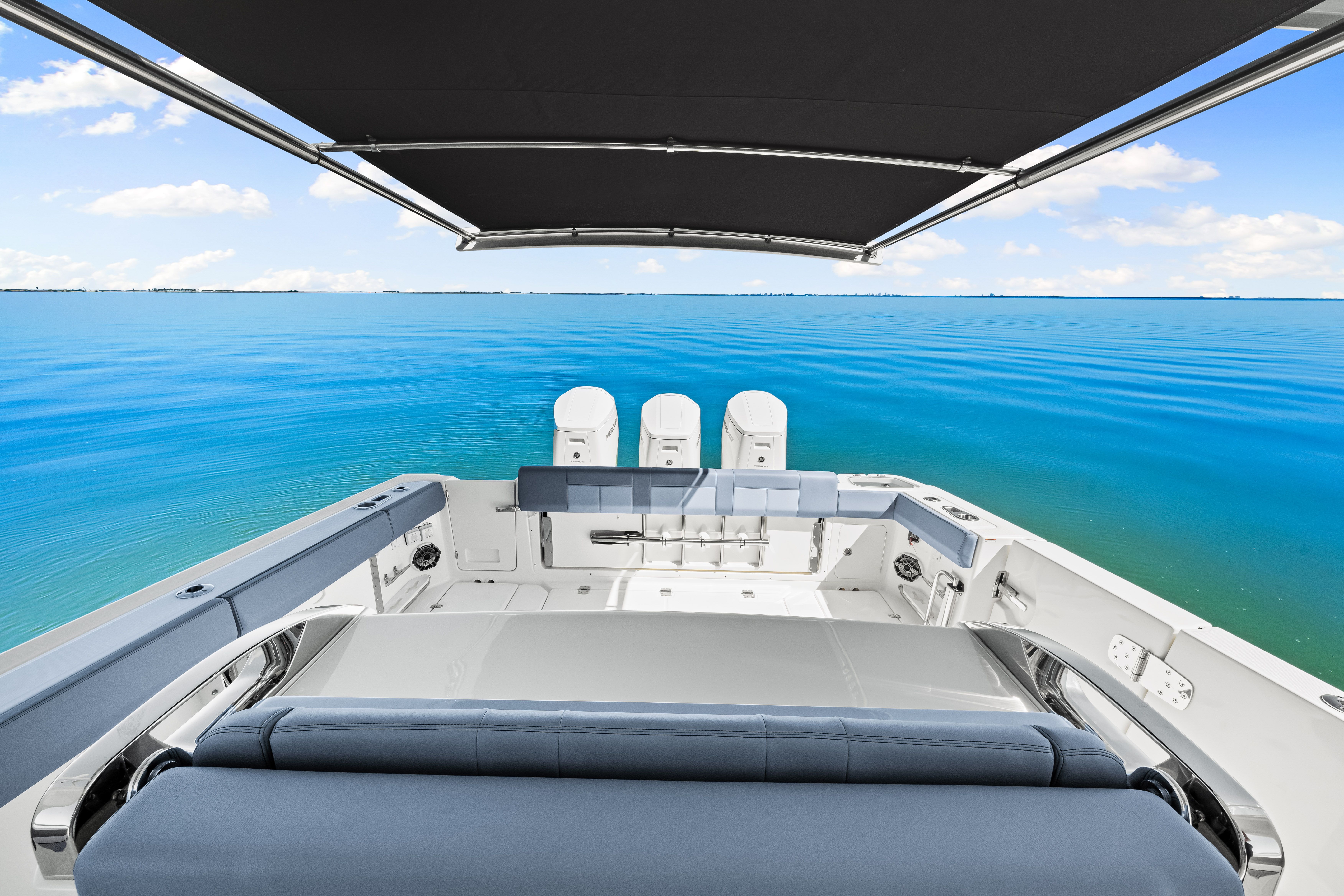 2025 Boston Whaler 420 Outrage Image Thumbnail #45