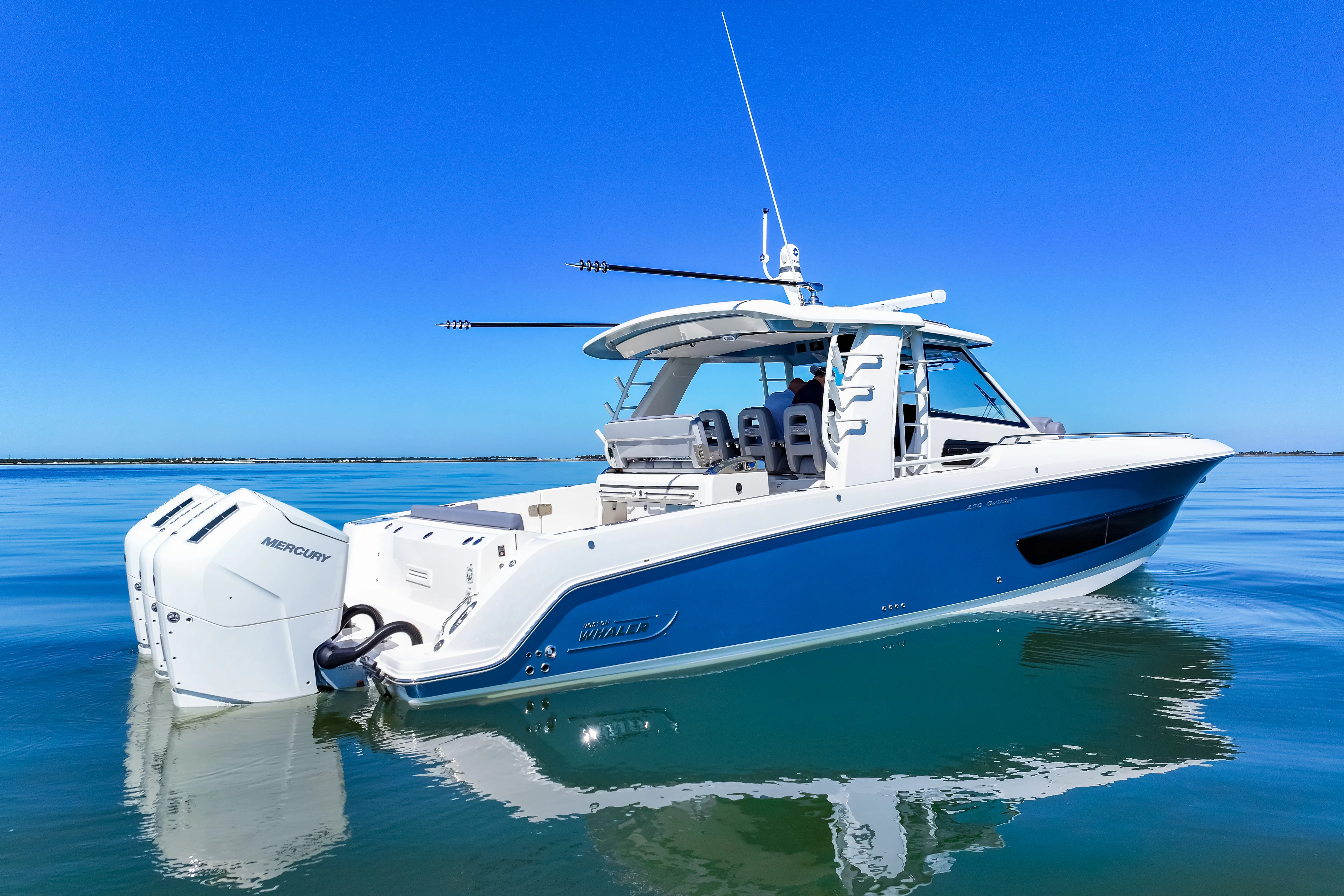 2025 Boston Whaler 420 Outrage Image Thumbnail #6