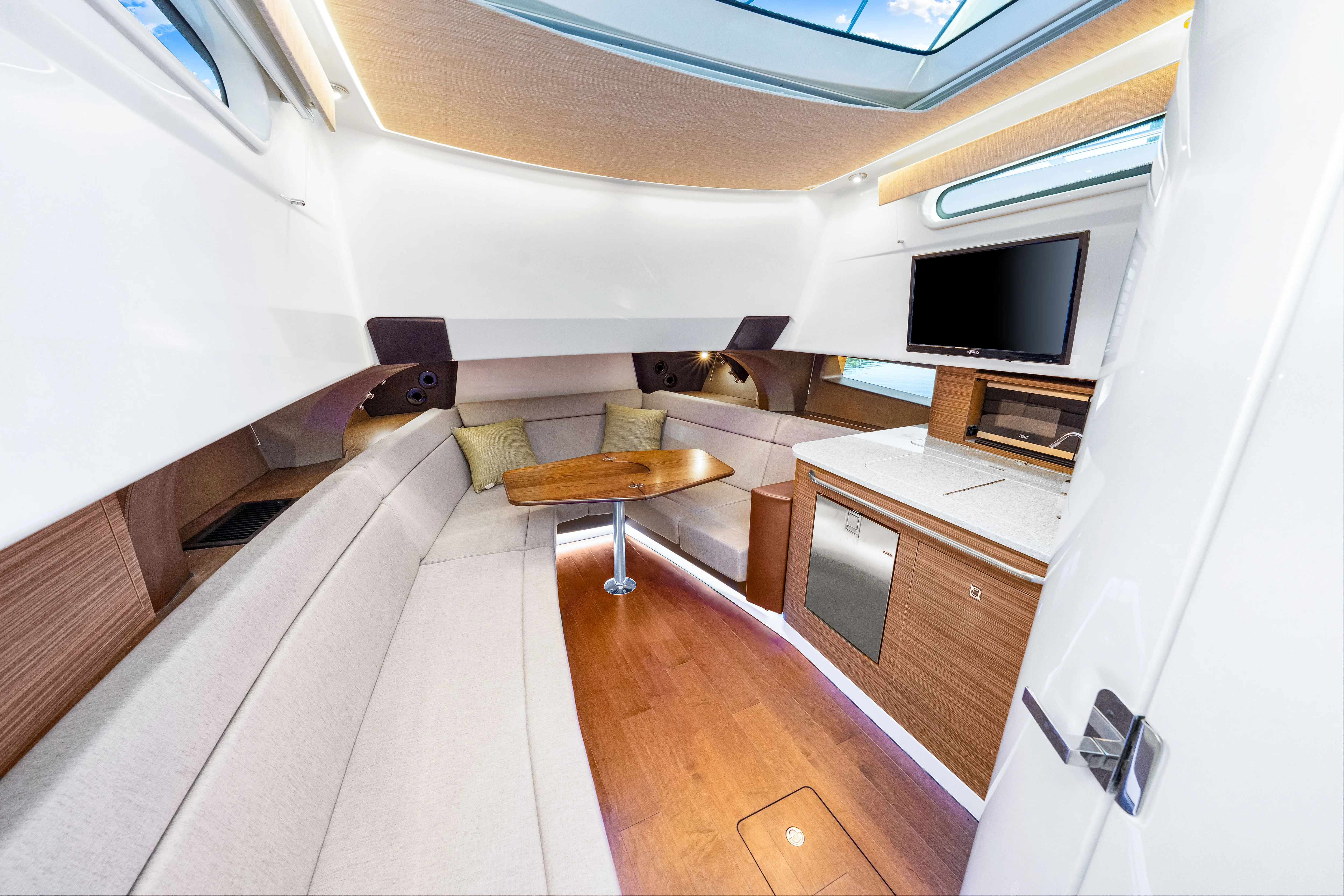 2025 Boston Whaler 420 Outrage Image Thumbnail #67