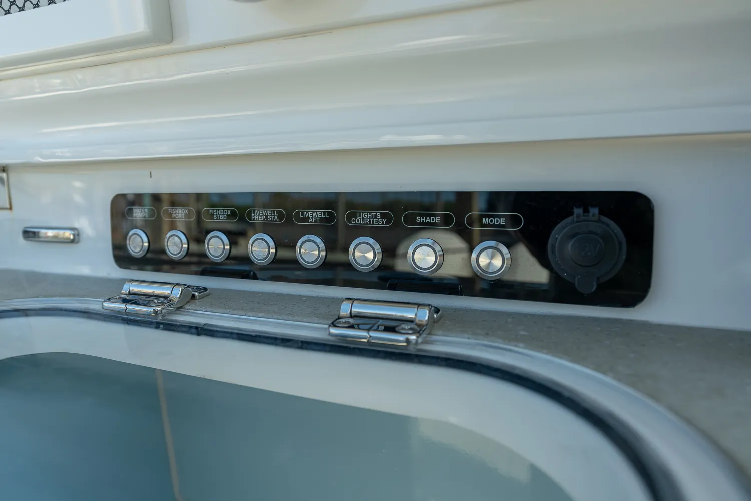 2025 Boston Whaler 420 Outrage Image Thumbnail #48