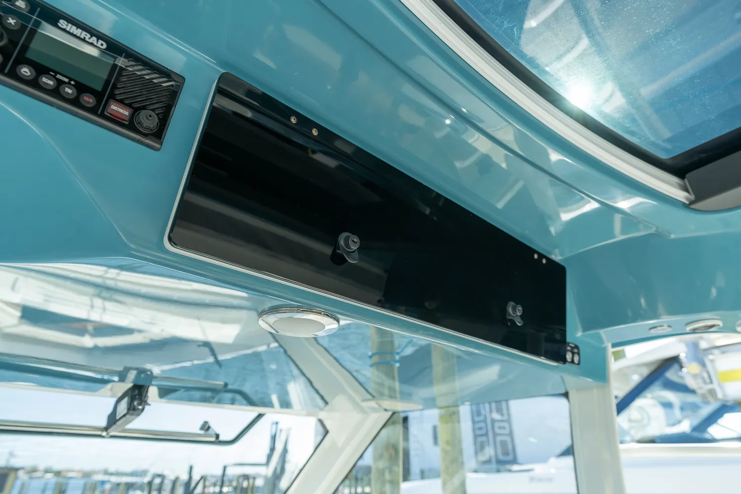 2025 Boston Whaler 420 Outrage Image Thumbnail #31