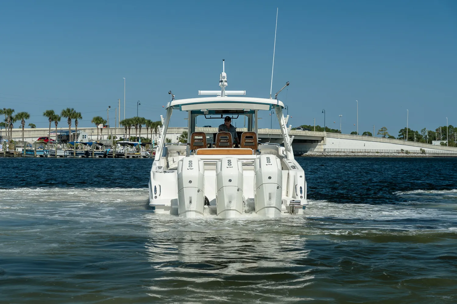 2025 Boston Whaler 420 Outrage Image Thumbnail #6