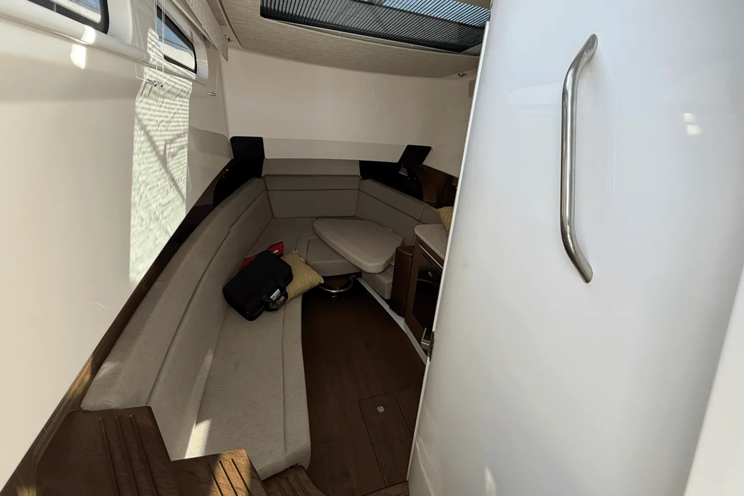 2025 Boston Whaler 420 Outrage Image Thumbnail #14