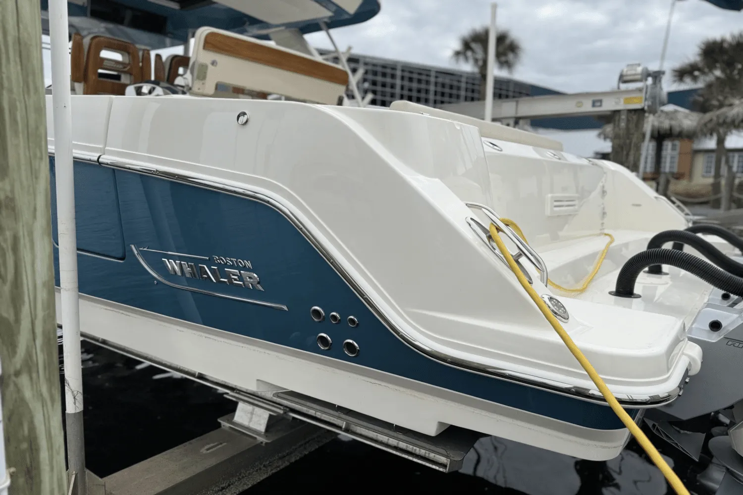 2025 Boston Whaler 420 Outrage Image Thumbnail #29