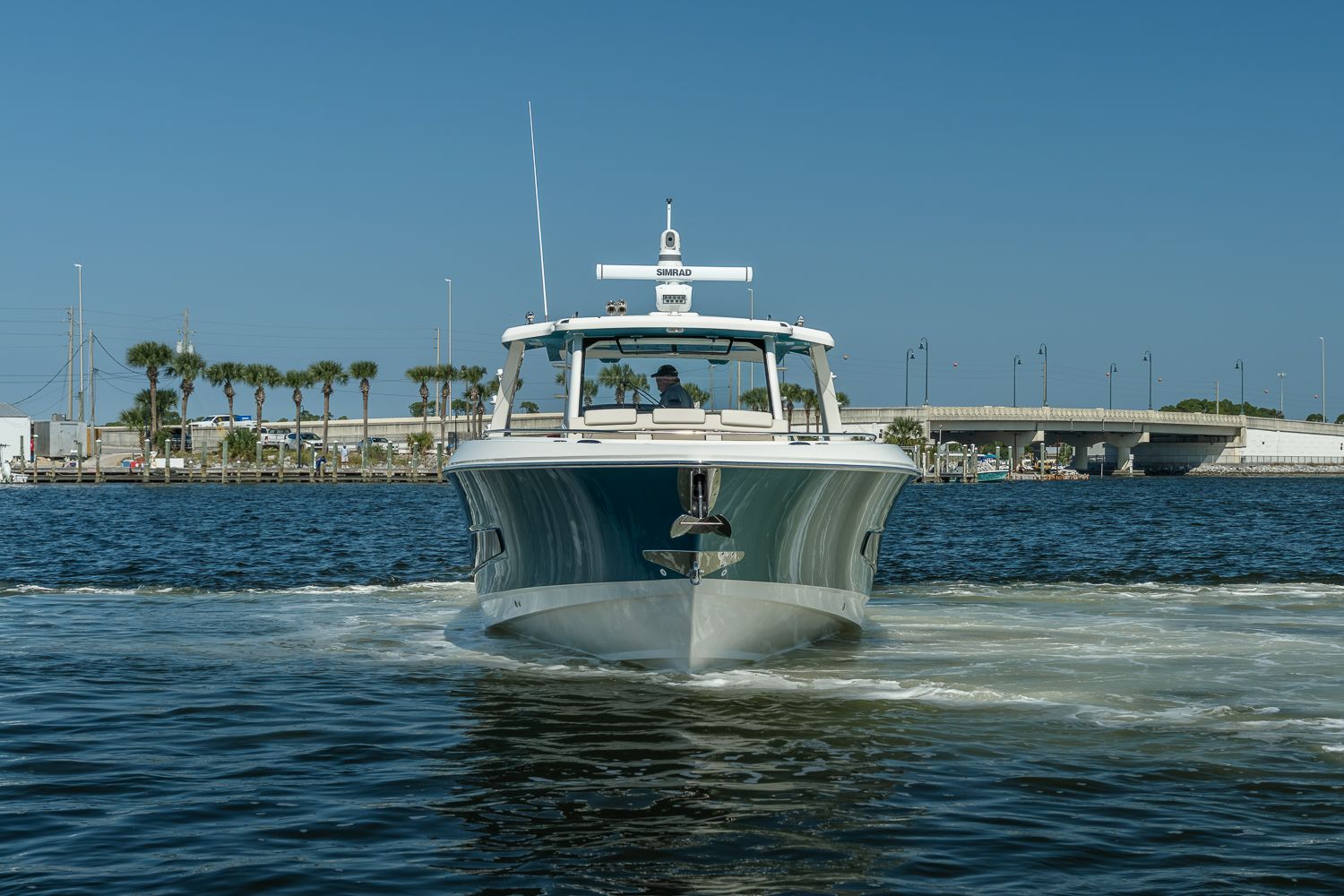 2025 Boston Whaler 420 Outrage Image Thumbnail #3