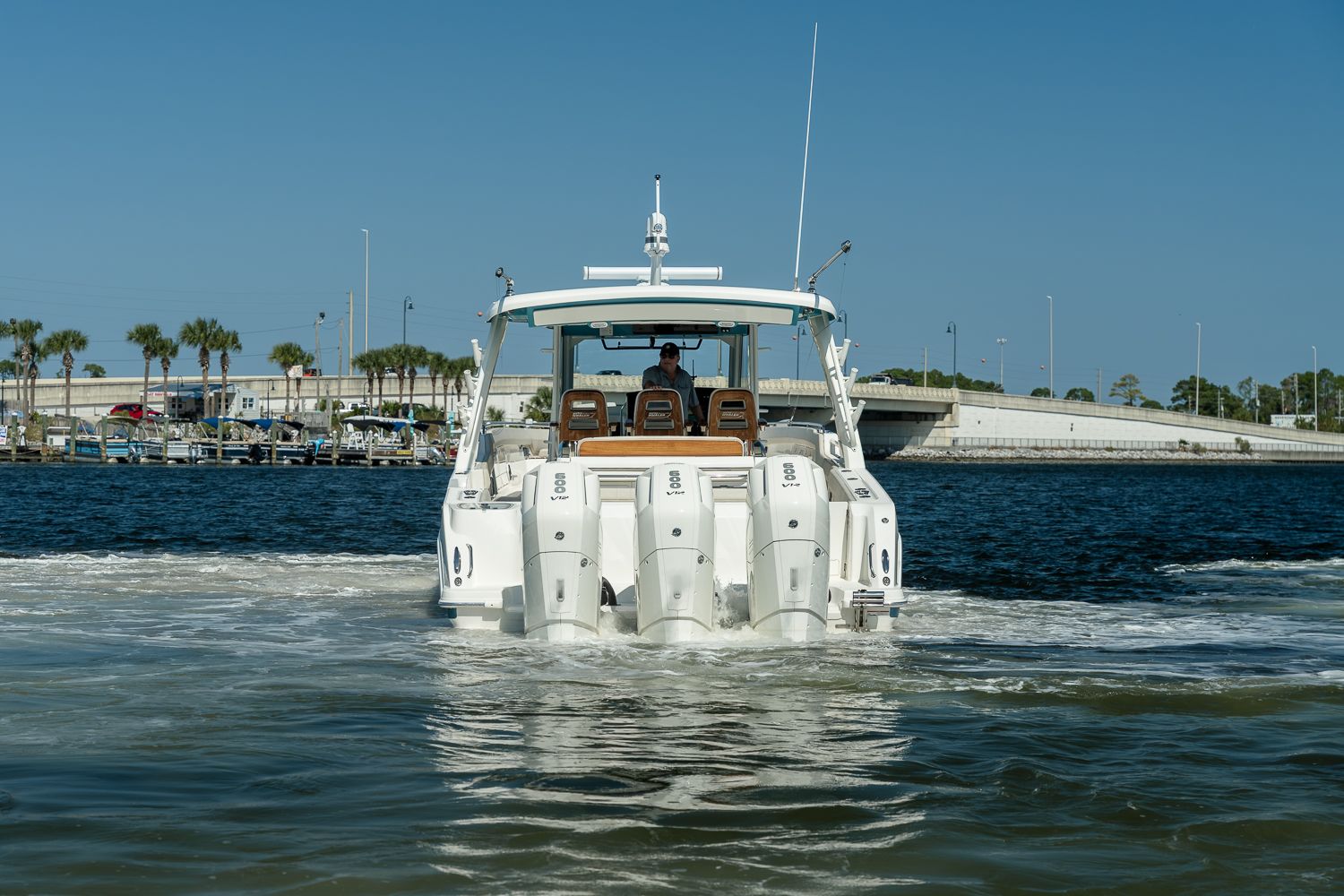 2025 Boston Whaler 420 Outrage Image Thumbnail #6