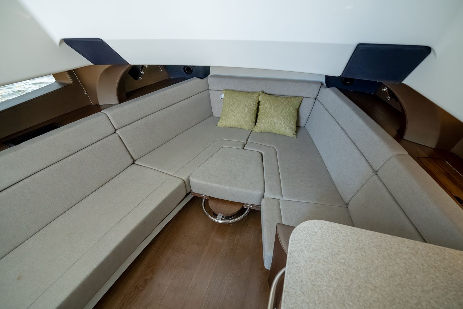 2025 Boston Whaler 420 Outrage Image Thumbnail #41