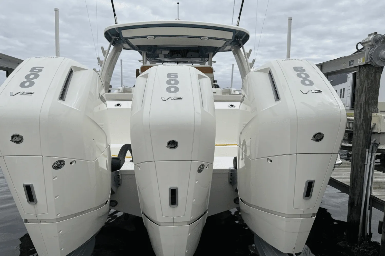 2025 Boston Whaler 420 Outrage Image Thumbnail #27