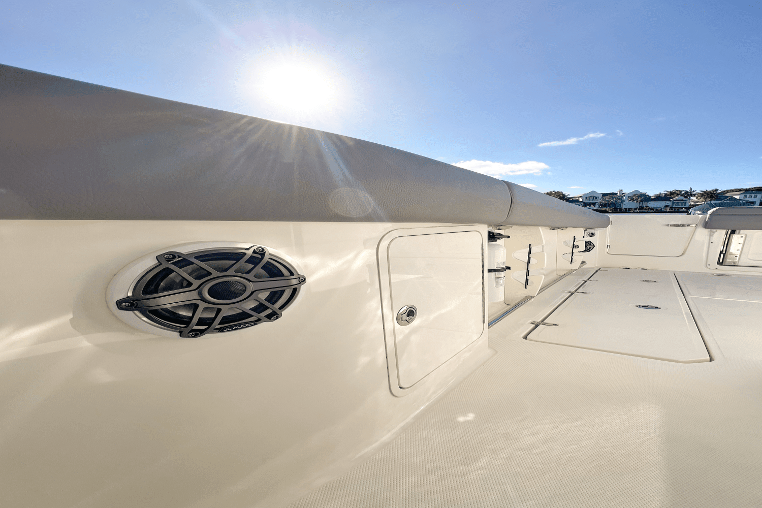 2023 Boston Whaler 330 OUTRAGE Image Thumbnail #9