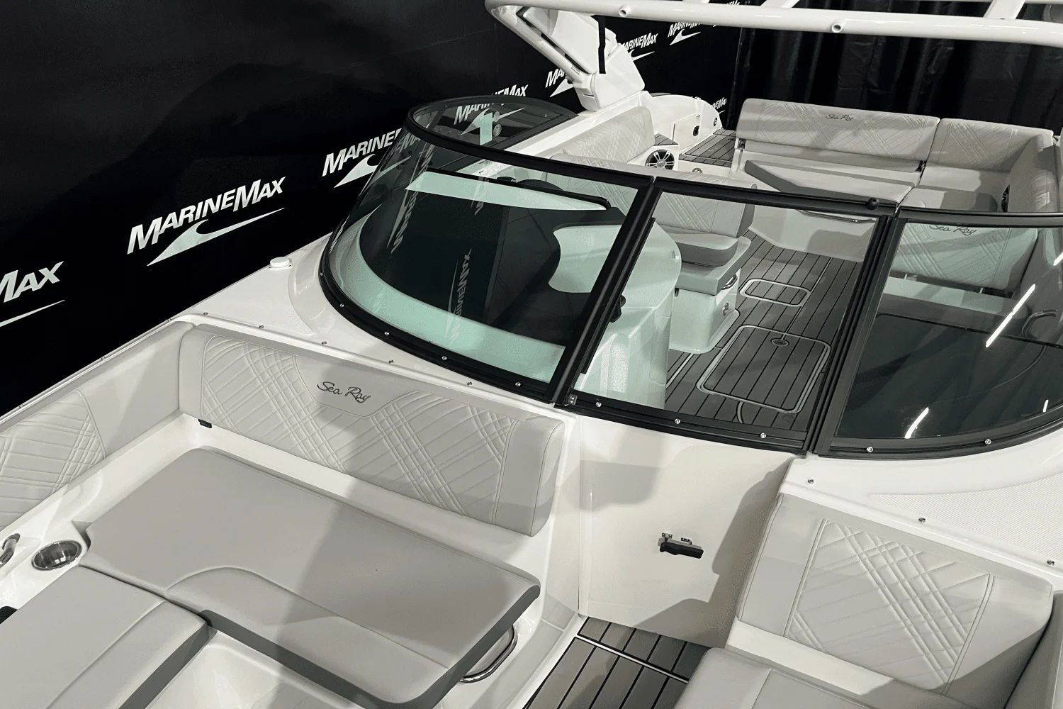 2025 Sea Ray SDX 270 Image Thumbnail #22