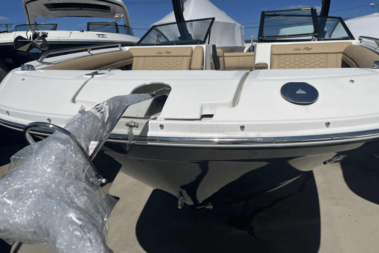 2024 Sea Ray
                                                             SDX 270 Outboard Image Thumbnail #13