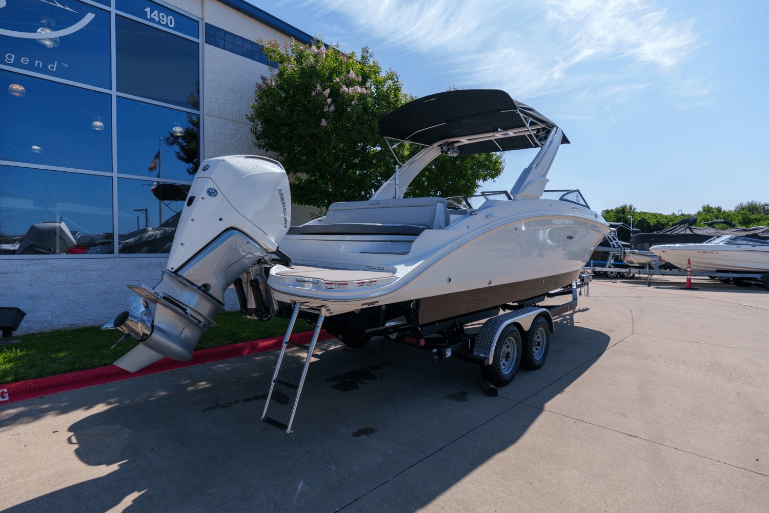 2024 Sea Ray SDX 270 Outboard Image Thumbnail #2