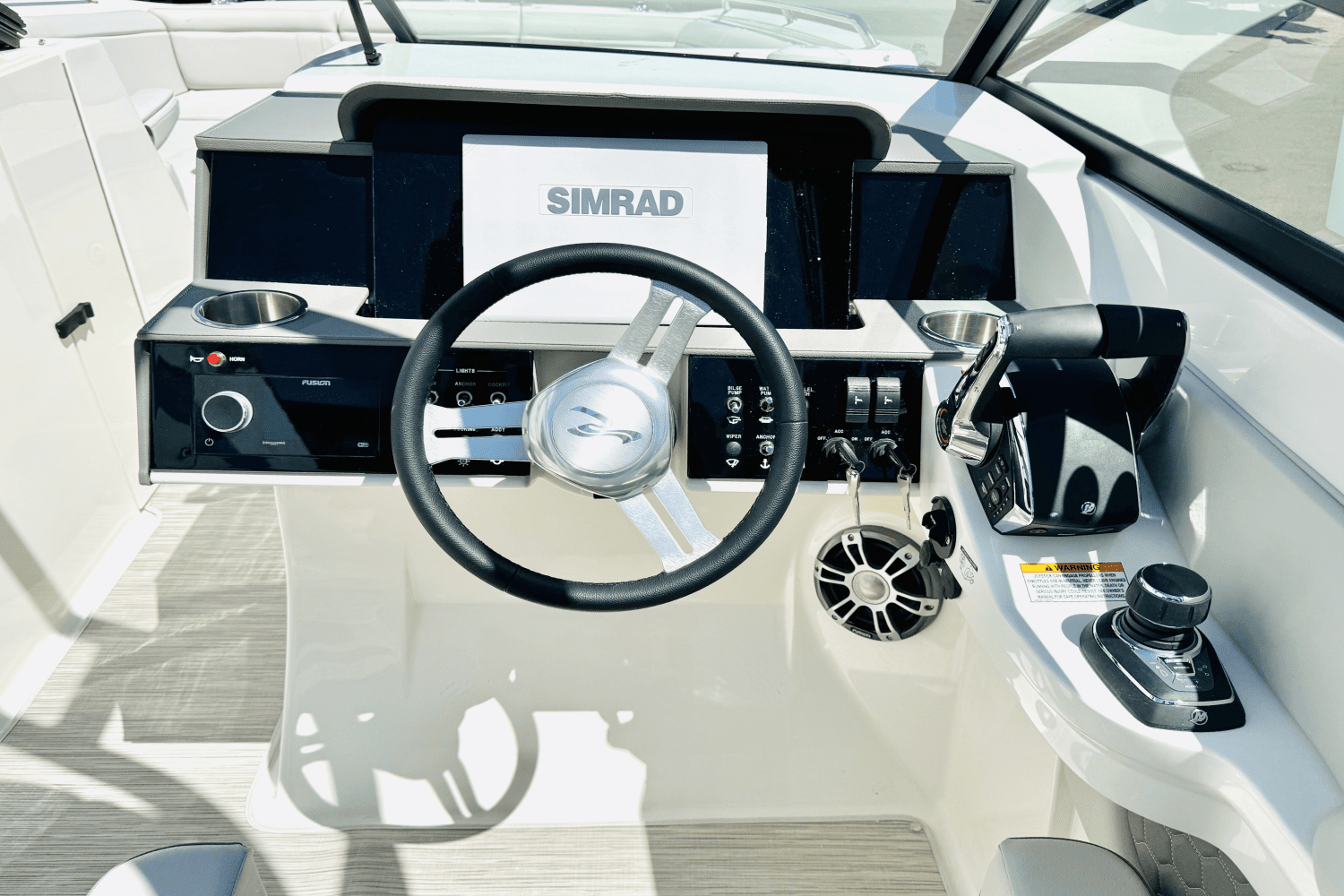 2024 Sea Ray SDX 290 Outboard Image Thumbnail #34